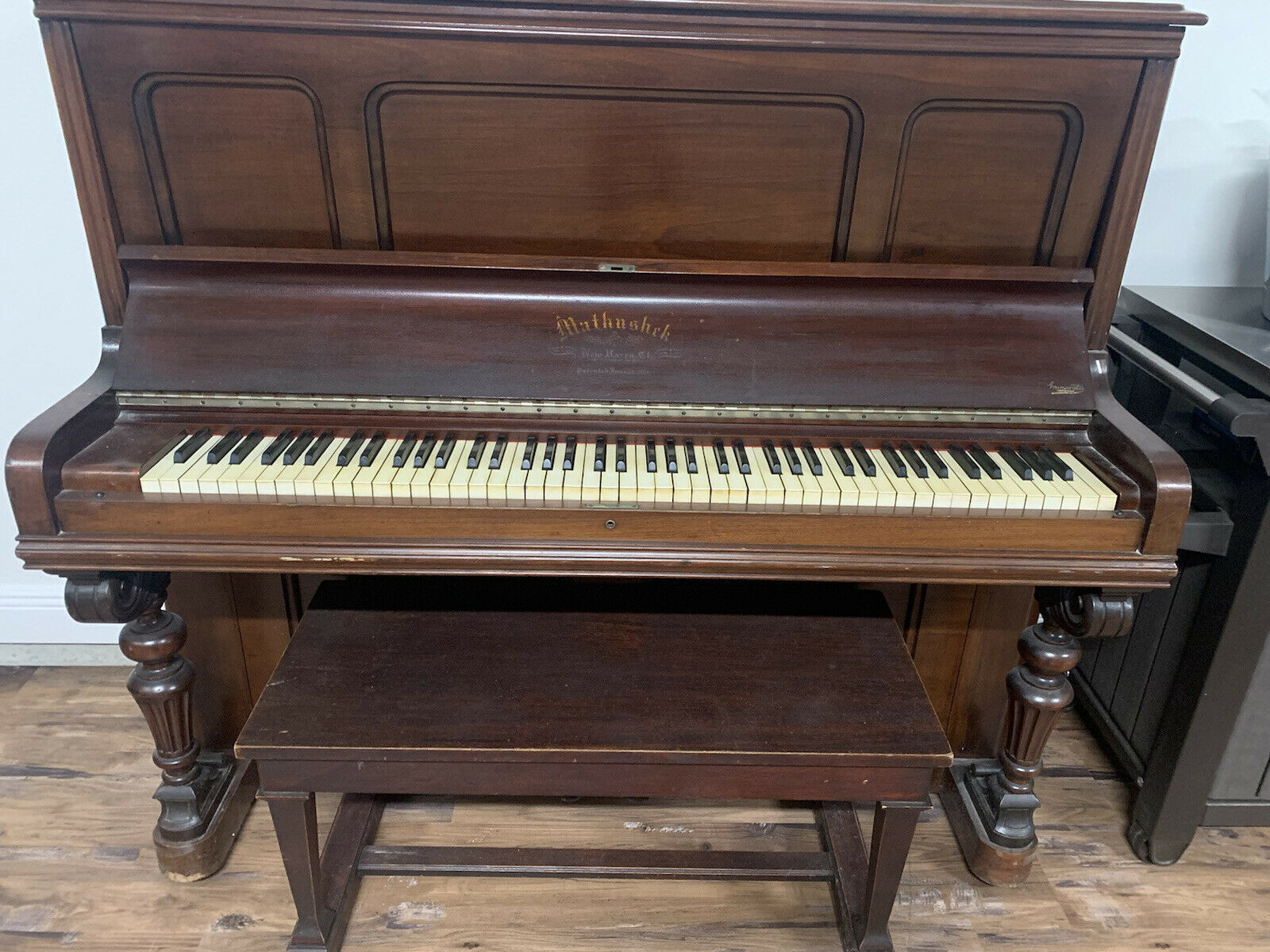 Mathashek Piano